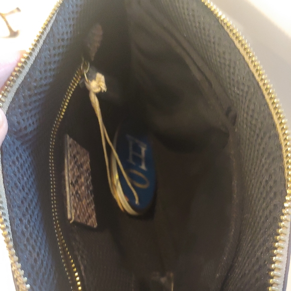 Great Clutch with anti theft lining! - Picture 5 of 5